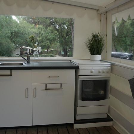 Chalets Met Buitenkeuken Op Camping Lei Suves - Joycasa Рокбрюн-сюр-Аржан Екстер'єр фото