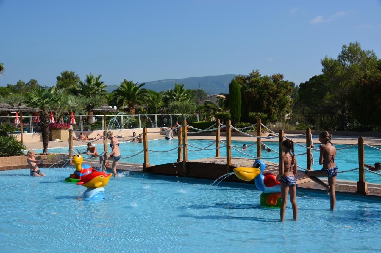 Chalets Met Buitenkeuken Op Camping Lei Suves - Joycasa Рокбрюн-сюр-Аржан Екстер'єр фото