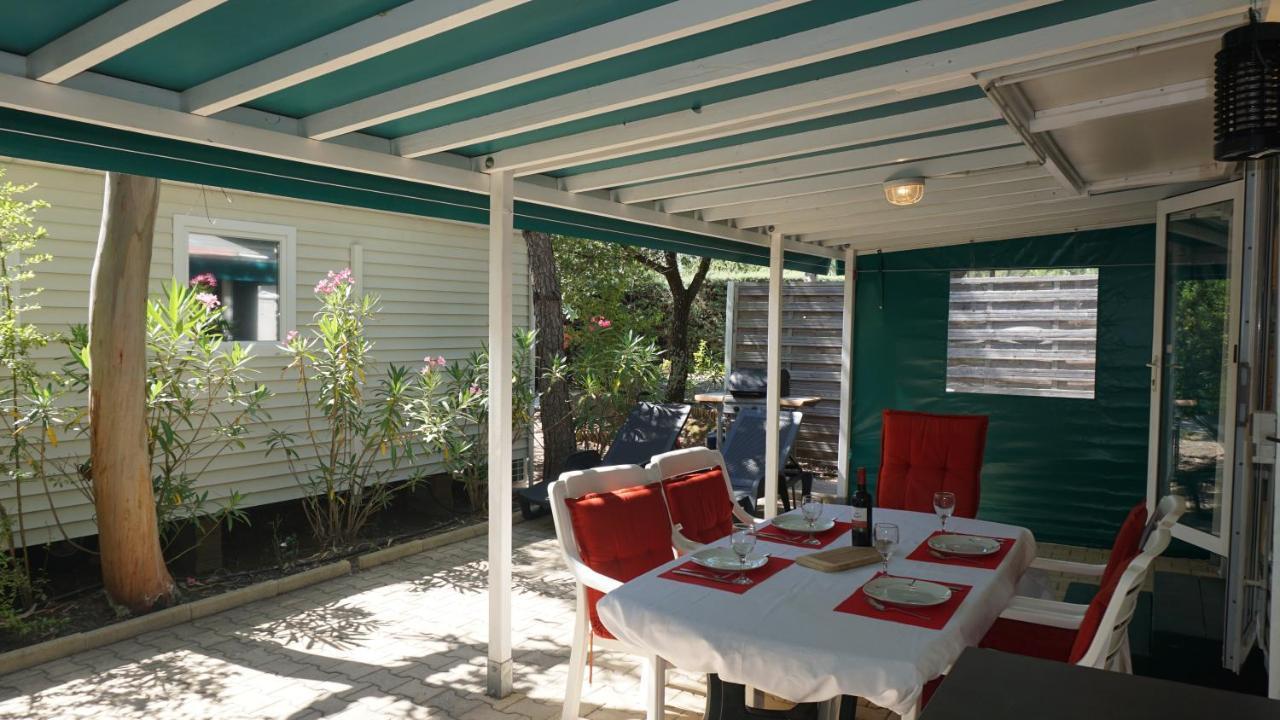 Chalets Met Buitenkeuken Op Camping Lei Suves - Joycasa Рокбрюн-сюр-Аржан Екстер'єр фото